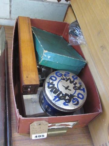 BOX OF MISCELLANEOUS INCLUDING WATCH PARTS Image