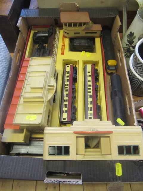 BOX OF MODEL TRAINS AND BUILDINGS Image