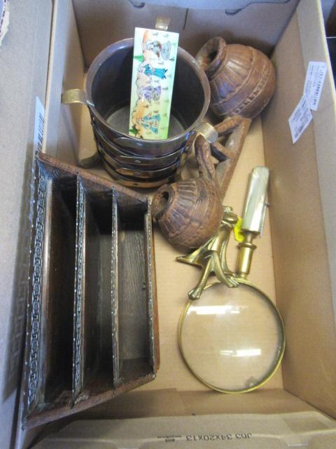 BOX OF COLLECTABLES Image