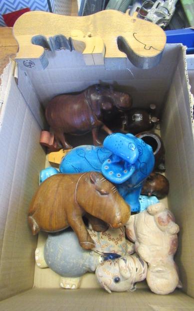 BOX OF HIPPO ORNAMENTS Image