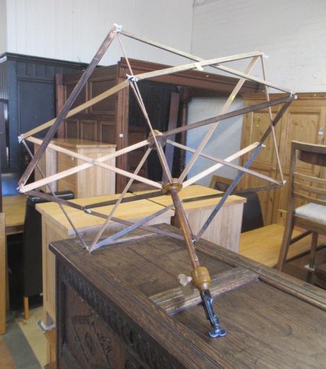 WOODEN YARN WINDER Image