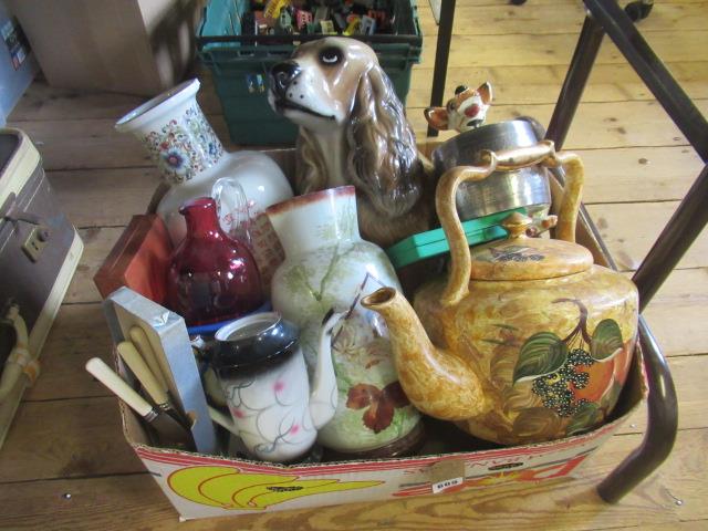 BOX OF CERAMICS INCLUDING CHINESE VASE Image