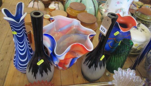 QUANTITY OF COLOURED GLASS VASES Image