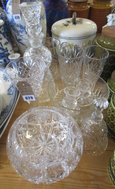 QUANTITY OF DECANTERS AND OTHER GLASS Image