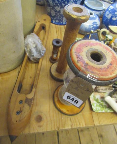 MILL SHUTTLE AND REELS Image