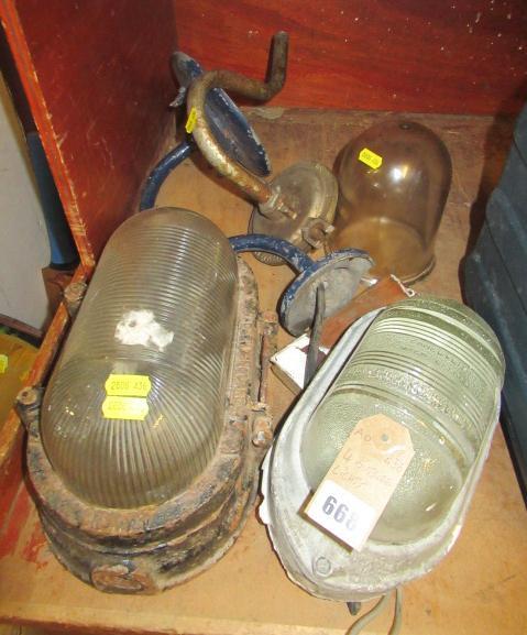 FOUR OUTSIDE LIGHTS Image