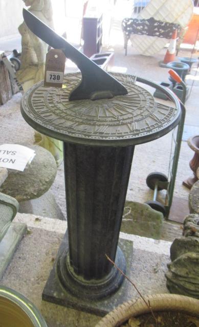 METAL GARDEN SUN DIAL Image