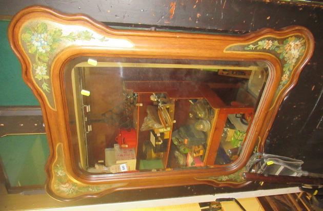 DECORATIVE MIRROR Image