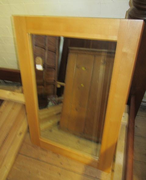 LIGHT OAK FRAMED MIRROR Image