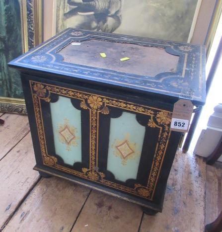 VICTORIAN TOLEWARE COAL BIN Image
