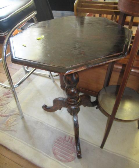 OCTAGONAL PEDESTAL SIDE TABLE Image