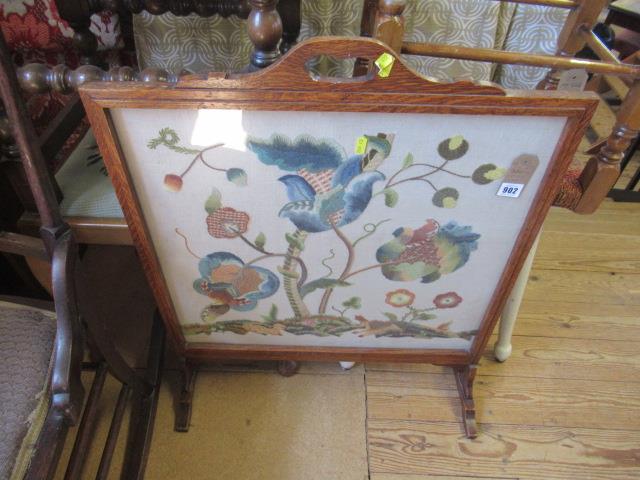 TAPESTRY OAK FIRE SCREEN Image