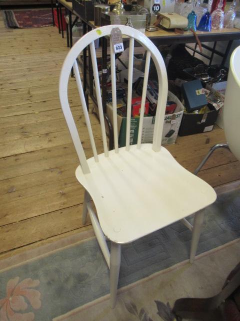 WHITE PAINTED SPINDLE BACK KITCHEN CHAIR Image