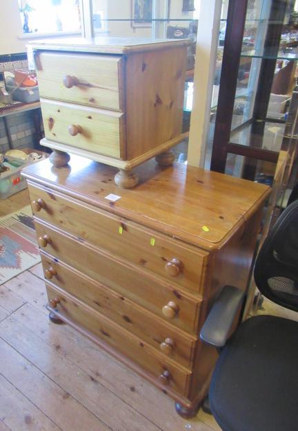 PINE CHEST OF DRAWERS AND BEDSIDE Image