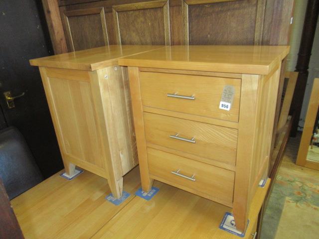 PAIR OF LIGHT OAK THREE DRAWER BEDSIDE CABINETS Image