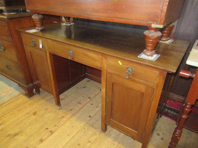 MAHOGANY KNEE HOLE DESK Image