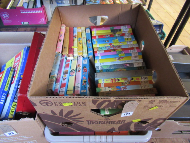 TWO BOXES OF ENID BLYTON BOOKS Image