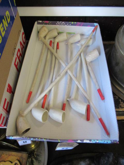 BOX OF CHURCHWARDEN CLAY PIPES Image