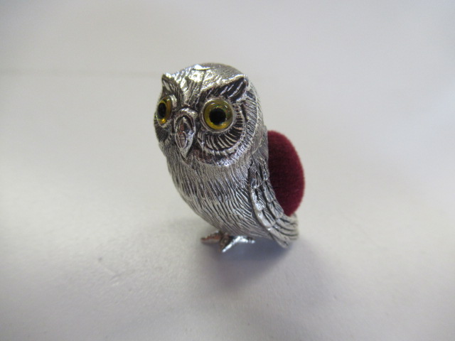 SILVER OWL PIN CUSHION Image