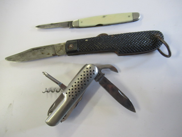 THREE PEN KNIVES Image