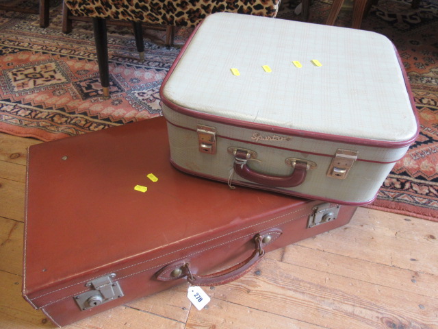VINTAGE SPARTAN VANITY CASE AND A SUITCASE Image