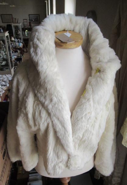 WHITE RABBIT EVENING JACKET Image
