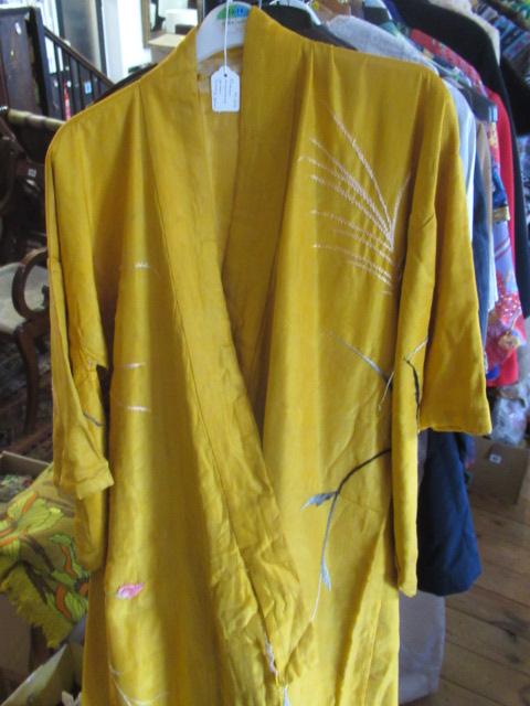 ORIENTAL EMBROIDERED DRESSING GOWN Image