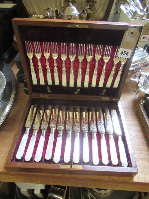 CASED KNIVES AND FORKS Image