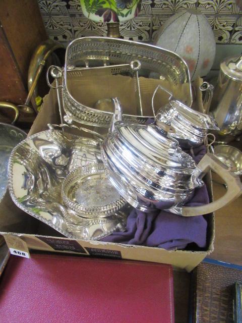 BOX OF PLATED ITEMS ETC Image