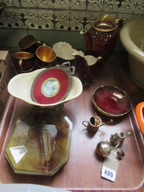 CARTONWARE ROUGE ROYALE ART DECO GLASS PLATES AND MINIATURE COPPER KETTLE ETC Image