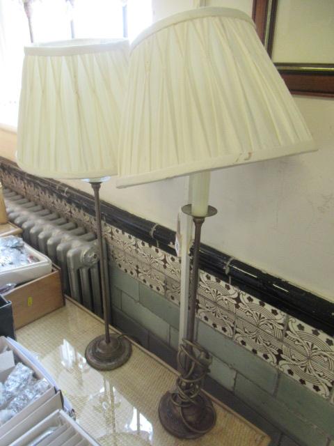 TWO TABLE LAMPS Image