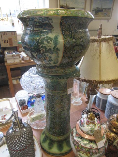 REGENCY PATTEREN IRONSTONE JARDINIERE AND STAND Image