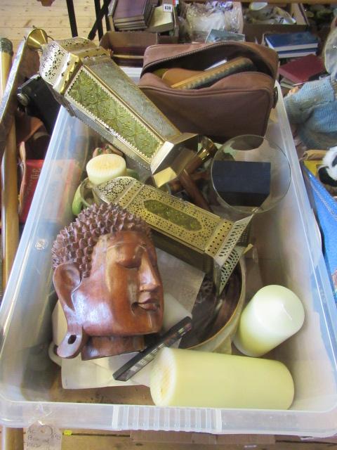 BOX OF MISCELLANEOUS INCLUDING BUDDHA ORNAMENT Image