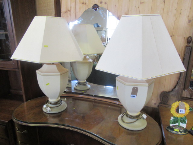 TWO CERAMIC TABLE LAMPS Image
