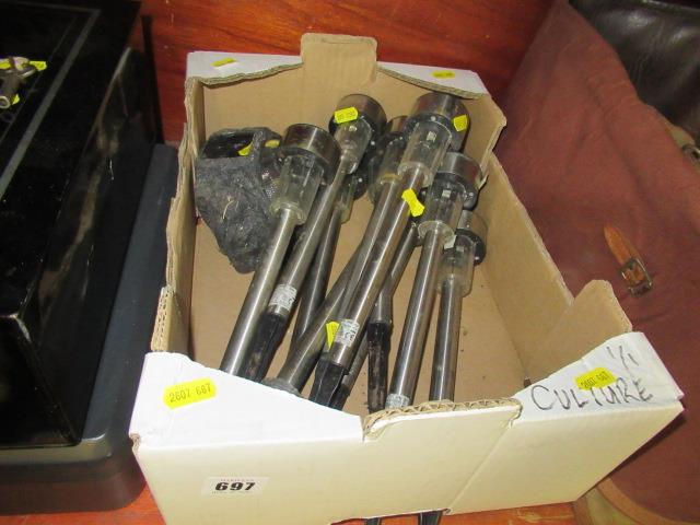 BOX OF SOLAR GARDEN LIGHTS Image