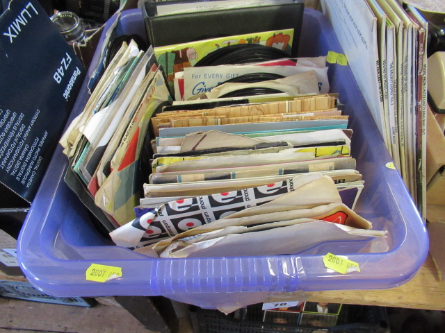 BOX OF 45RPM RECORDS Image