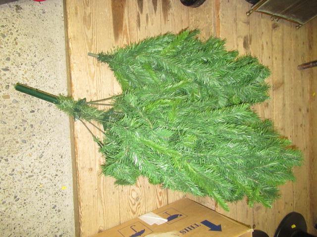 ARTIFICIAL CHRISTMAS TREE Image