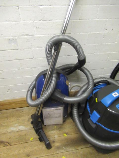 MIELE VACUUM CLEANER Image
