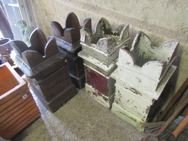 FOUR CHIMNEY POTS Image