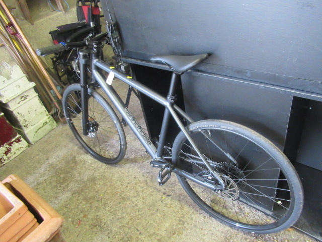 BLACK CANNONDALE SINGLE SIDED FORK BIKE Image