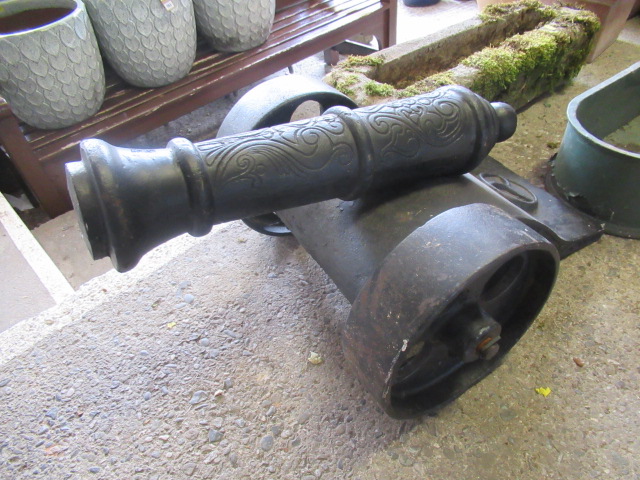 LARGE METAL CANNON Image