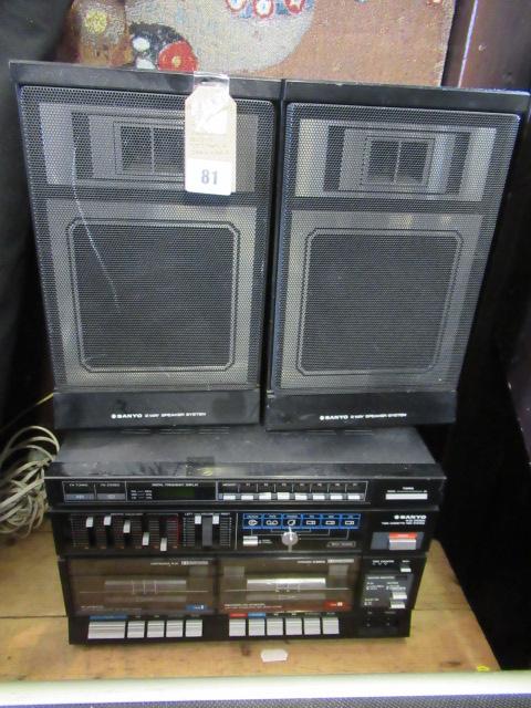SANYO TWIN CASSETTEE AUDIO SYSTEM AND SPEAKERS Image