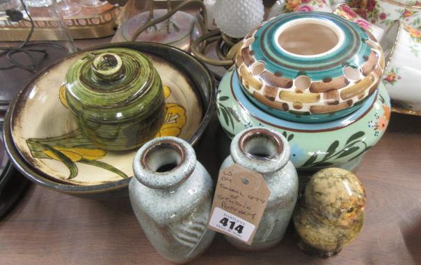 SMALL QUANTITY OF STUDIO POTTERY Image