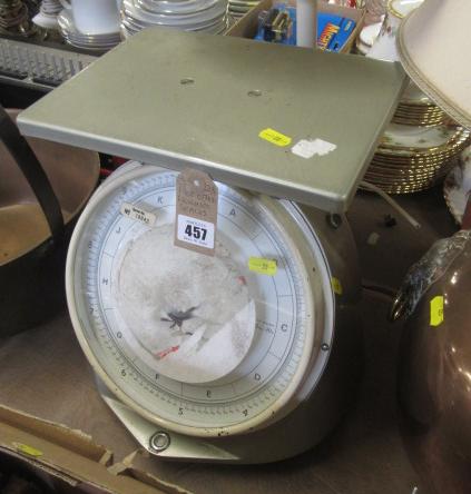 POST OFFICE WEIGHING SCALES Image