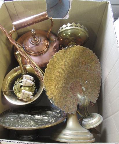BOX OF METAL WARE INCLUDING COPPER KETTLE ETC Image