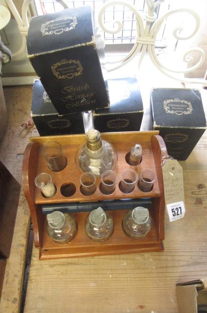 FOUR ITEMS OF PORTMERION AND A CHEMISTS SET Image