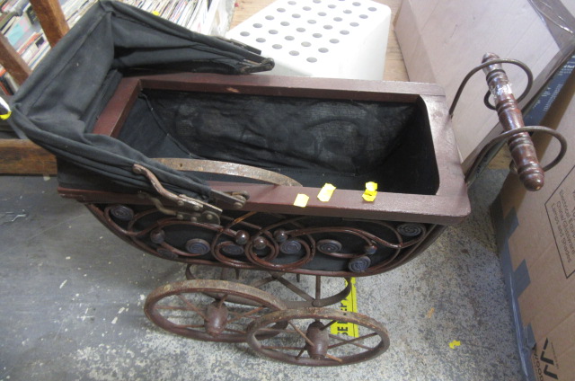 DOLLS PRAM Image