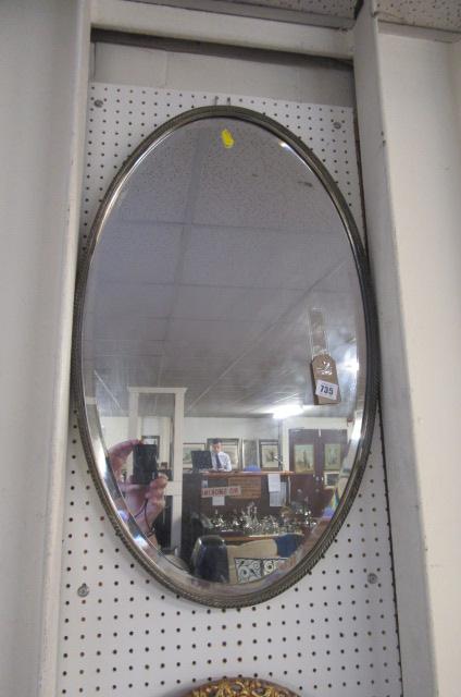 OVAL MIRROR Image