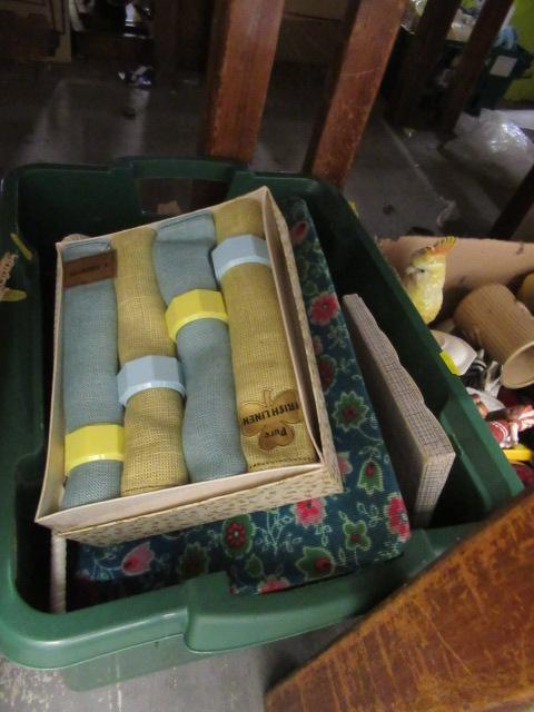 BOX OF SEWING ITEMS AND LINEN ETC Image
