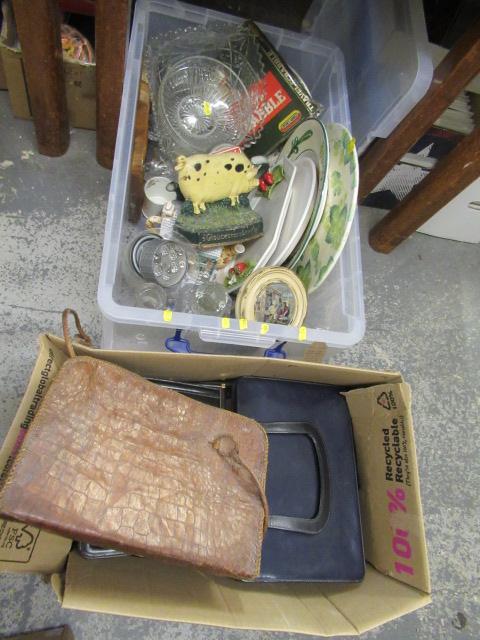 BOX OF MISCELLANEOUS INCLUDING POT LID AND NOVELTY TEAPOTS ETC Image